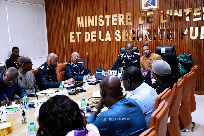 L’Inspecteur Général de Police a reçu la Commission Défense et Sécurité de l’Assemblée nationale (Photos)
