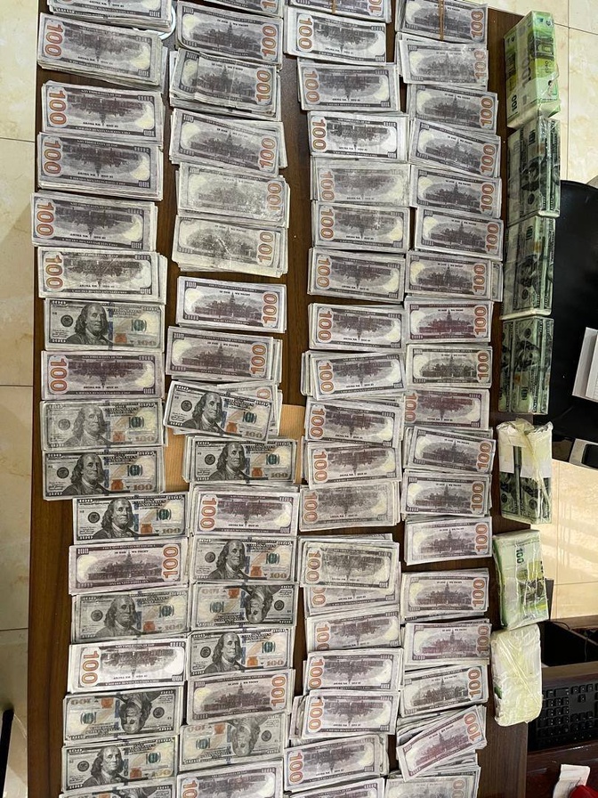 Plus de 6 milliards 744 millions de francs Cfa en billets noirs, saisis par la Douane Plus de 6 milliards 744 millions de francs Cfa en billets noirs, saisis par la Douane