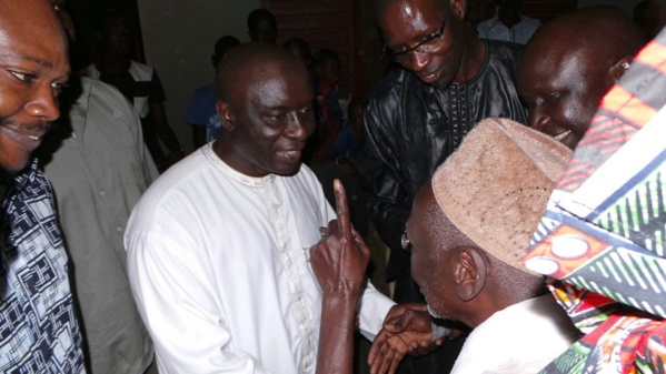En route pour 2017 : Idrissa Seck investit la banlieue "quartier par quartier, maison par maison, one by one"