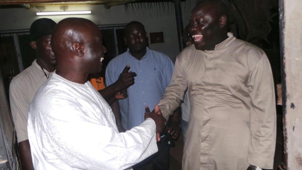En route pour 2017 : Idrissa Seck investit la banlieue "quartier par quartier, maison par maison, one by one"