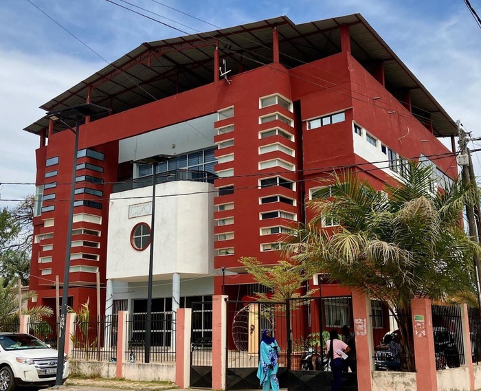 Coumba äm Ndëye ak Coumba ämoul ndëye à la mairie de Ziguinchor : Le FRAPP dénonce  une gestion inéquitable du domaine public