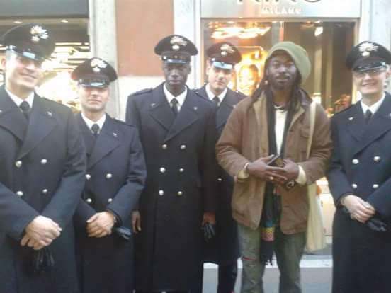 Fait inédit qui fâche en Italie : Le Sénégalais El Hadji Guèye, un Noir devenu policier italien Fait inédit qui fâche en Italie : Le Sénégalais El Hadji Guèye, un Noir devenu policier italien