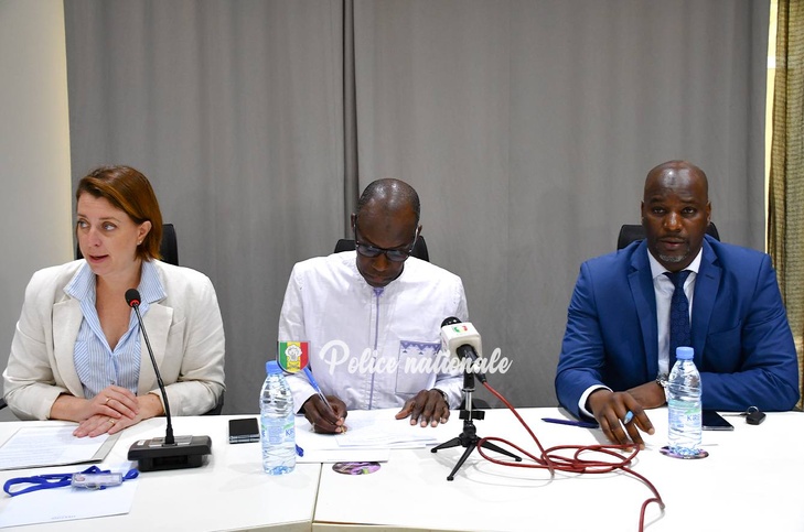 Photos : Mamadou Lamine Niang, Commissaire divisionnaire de Police de classe exceptionnelle, a présidé l’atelier de partage sur la lutte contre l’e-escroquerie, ce mardi