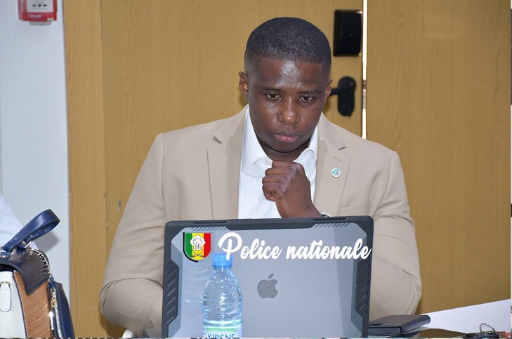 Photos : Mamadou Lamine Niang, Commissaire divisionnaire de Police de classe exceptionnelle, a présidé l’atelier de partage sur la lutte contre l’e-escroquerie, ce mardi