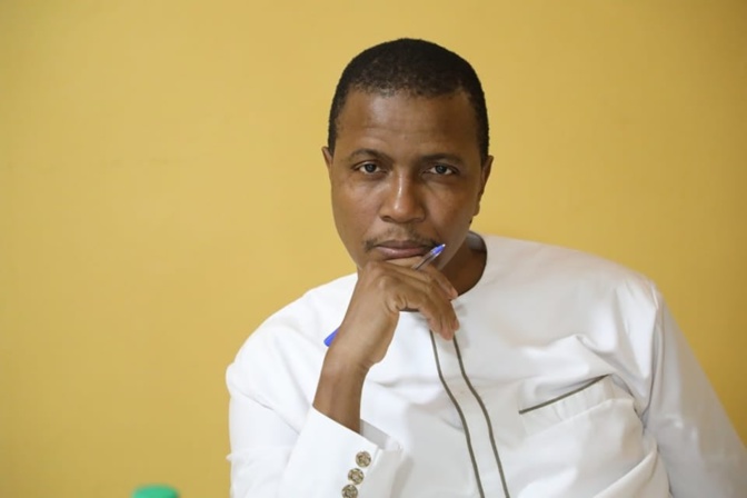Edition I Talibouya Aïdara, journaliste, informe de la parution de son livre « LA LONGUE MARCHE DE MAHAALE » chez Falcon Editions, à Paris
