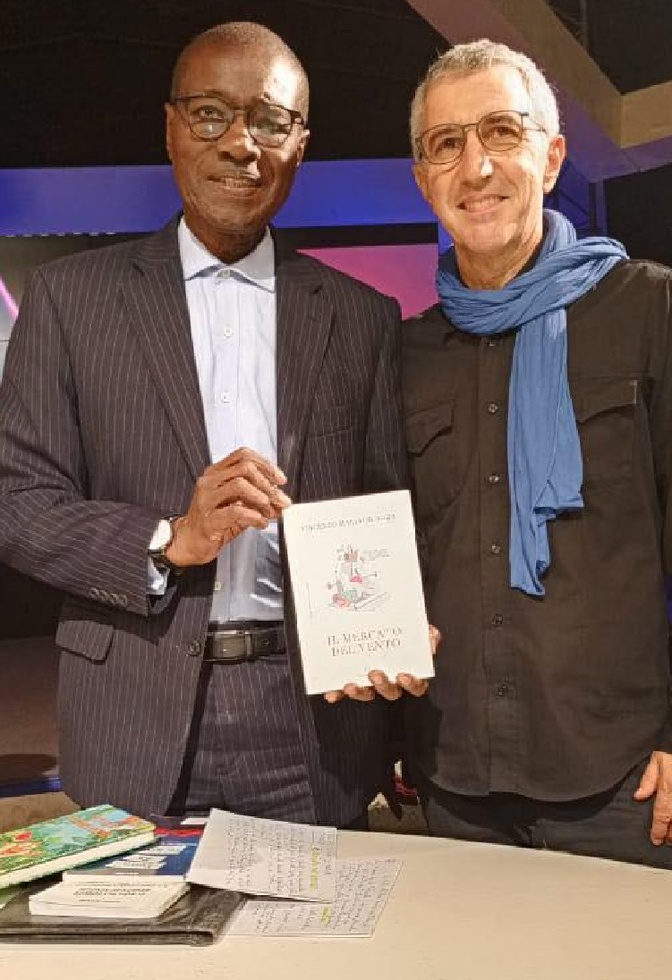 Culture - Littérature I « Le Marché Nguélaw » : Une ode à Dakar signée Vincenzo Maria Orregia, un Sénégalais de cœur