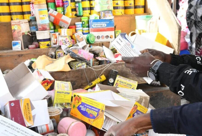 Inspection à Kaolack : l’Arp saisit 80 kg de médicaments de qualité inférieure