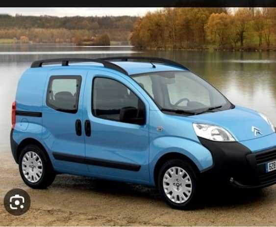 Avis de recherche : Un véhicule de marque VP CITROEN NEMO de couleur bleue, immatriculé AA-456-EM, volé ce vendredi, dans un parking des HLM4