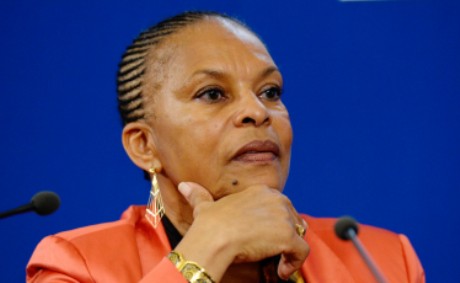 France : la ministre de la justice, Christiane Taubira, jette l‘éponge