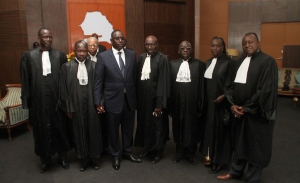 Révision constitutionnelle : "La grosse erreur à éviter, soumettre le projet entier au seul vote du référendum" - Par Adama Ndao