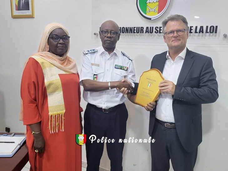 Photos / Police nationale : Le Directeur exécutif de l’Institut mondial de la Sécurité nucléaire, reçu à Dakar
