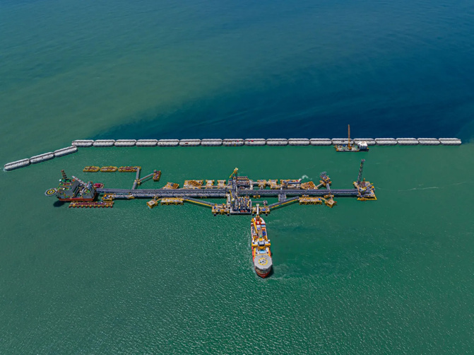 Énergie offshore – Coopération Sénégal–Mauritanie : Oceaneering signe un contrat stratégique avec BP pour le champ gazier GTA