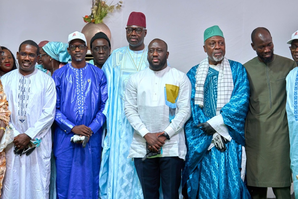Inauguration de la Tour Intergénérationnelle de l’Intersyndicale des Travailleurs de la Sonatel : Un pas vers l’émergence du Sénégal Inauguration de la Tour Intergénérationnelle de l’Intersyndicale des Travailleurs de la Sonatel : Un pas vers l’émergence du Sénégal