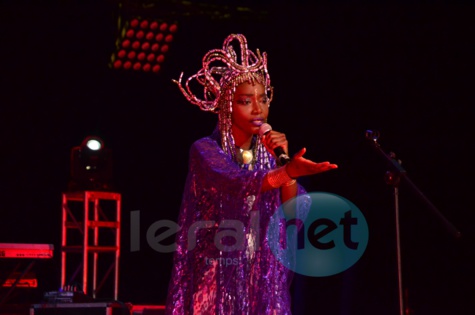 Arrêts sur images: Coumba  Gawlo Seck en mode Cléopâtre