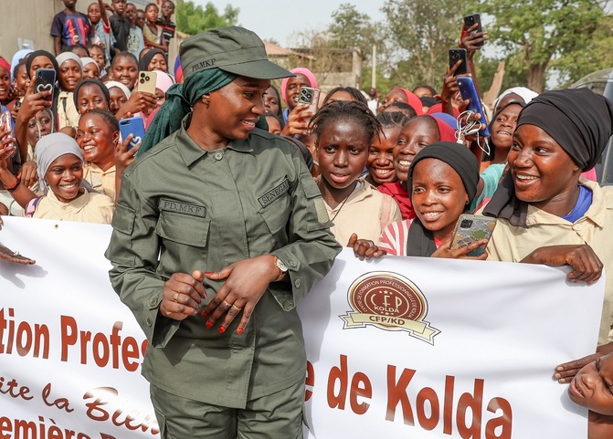 En visite au Fouladou : La Première Dame Marie Khone Faye à l’écoute des femmes rurales engagées