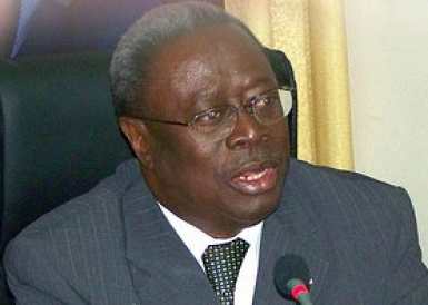 Robert Sagna retaille Djibo Ka : “Si le petit peulh rejoint Macky, c’est qu’il en espère un avantage” Robert Sagna retaille Djibo Ka : “Si le petit peulh rejoint Macky, c’est qu’il en espère un avantage”