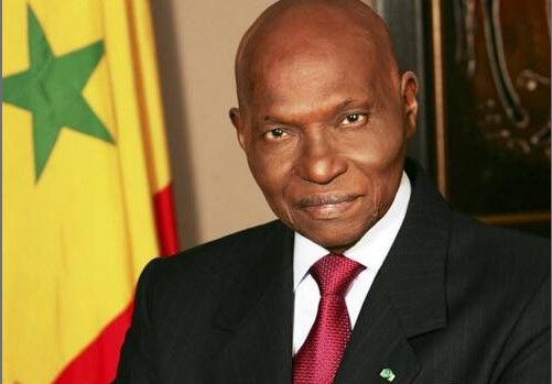 En ce 29 mai : Macky Sall rend un hommage appuyé au président Abdoulaye Wade, figure emblématique de la démocratie