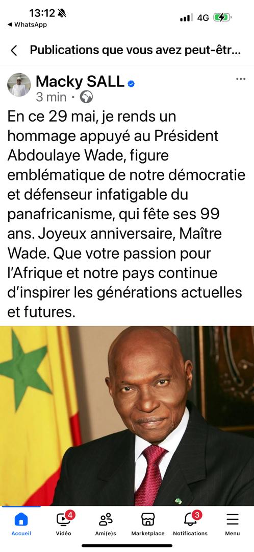 En ce 29 mai : Macky Sall rend un hommage appuyé au président Abdoulaye Wade, figure emblématique de la démocratie