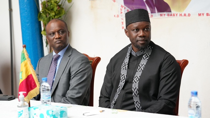 Photos: Après son arrivée à Conakry:  le Premier ministre Ousmane Sonko a rencontré la communauté sénégalaise