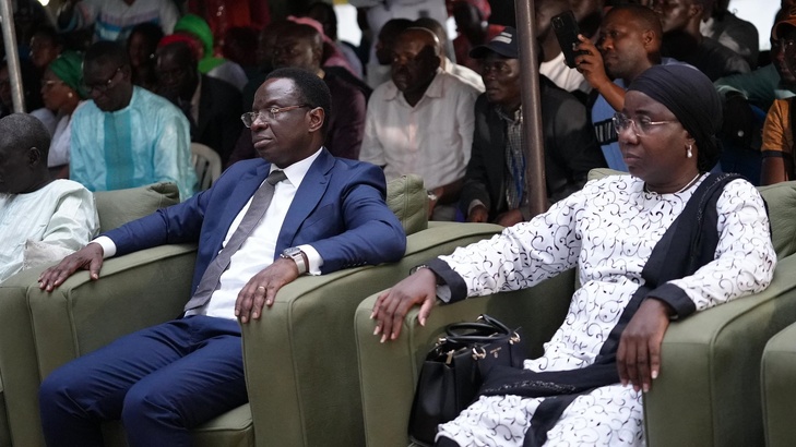 Photos: Après son arrivée à Conakry:  le Premier ministre Ousmane Sonko a rencontré la communauté sénégalaise