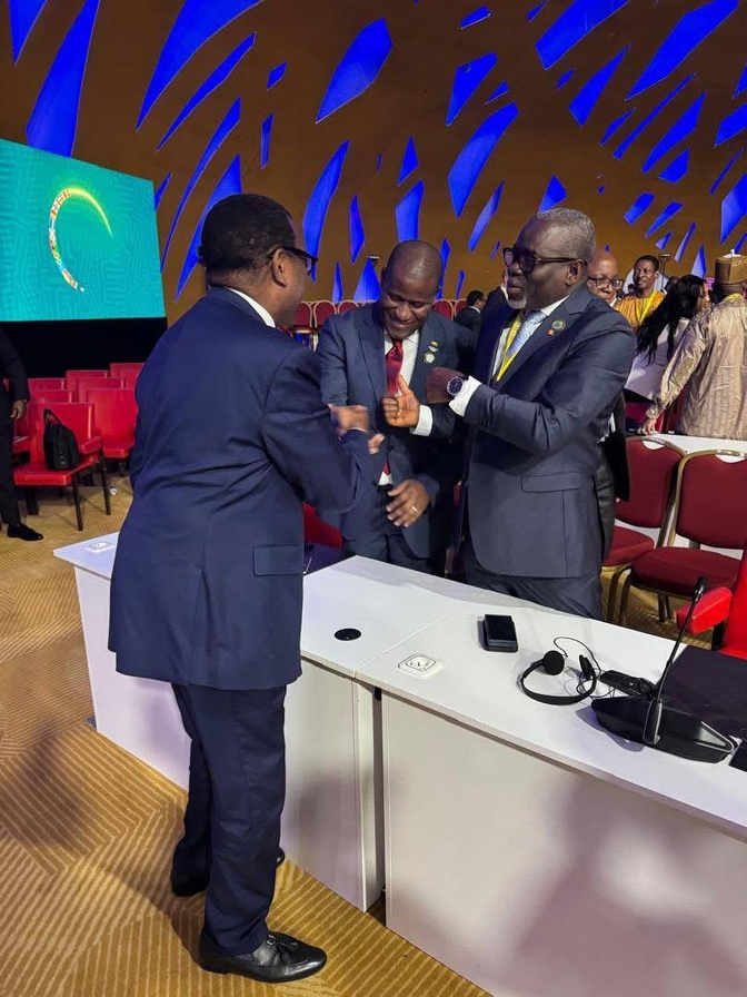 Guinée – BAD : Un accord historique de 32,5 millions USD signé par Mourana Soumah à Abidjan Guinée – BAD : Un accord historique de 32,5 millions USD signé par Mourana Soumah à Abidjan