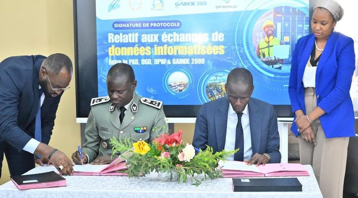 Photos/ Modernisation de l’écosystème portuaire : Le Port autonome de Dakar, la Direction générale des Douanes et les acteurs portuaires, signent deux protocoles d’accord historiques