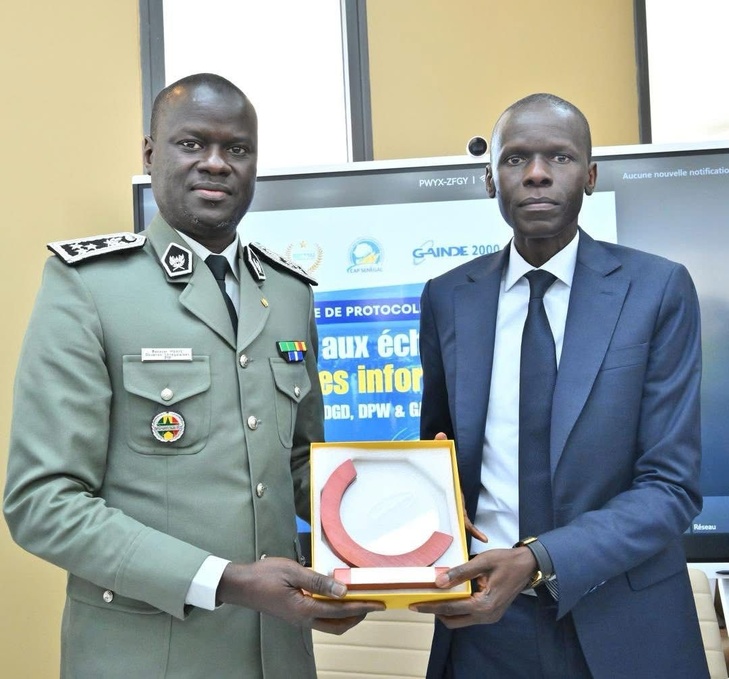 Photos/ Modernisation de l’écosystème portuaire : Le Port autonome de Dakar, la Direction générale des Douanes et les acteurs portuaires signent deux protocoles d’accord historiques Photos/ Modernisation de l’écosystème portuaire : Le Port autonome de Dakar, la Direction générale des Douanes et les acteurs portuaires signent deux protocoles d’accord historiques