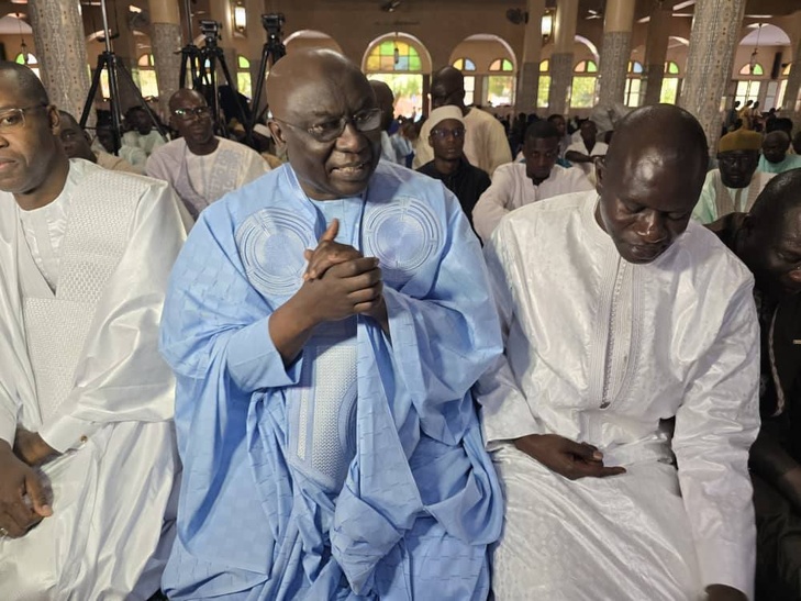 Tabaski 2025 : Le président Idrissa Seck à la mosquée Moussanté de Thiès pour la prière- Images