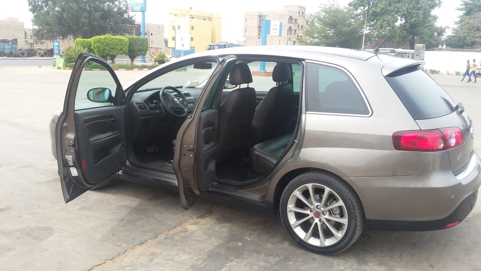 Fiat croma full options à vendre