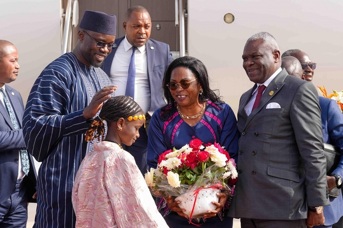 Renforcement de la coopération : Le Premier ministre congolais Anatole Collinet Makosso entame une visite officielle à Dakar