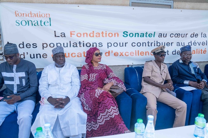 La Fondation Sonatel équipe les élèves de Thiaré Log