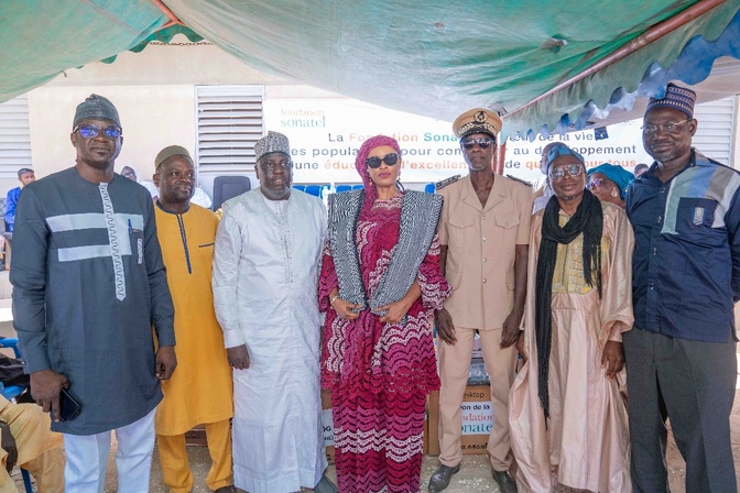 La Fondation Sonatel équipe les élèves de Thiaré Log
