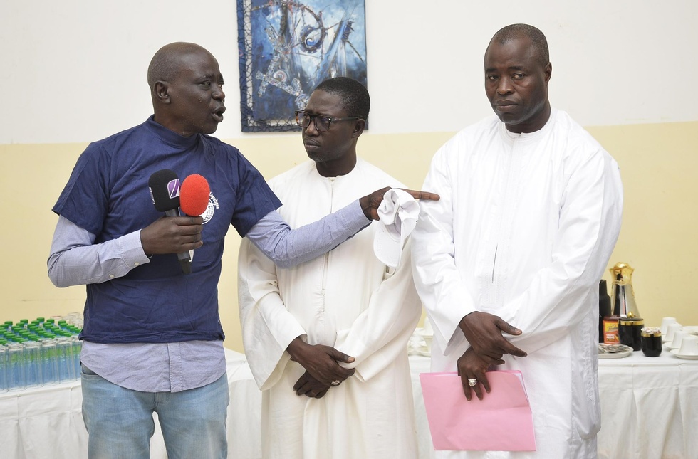 TABASKI - Serigne Fallou Mbacké, DG de RTL, offre plus de 30 millions FCfa à ses employés : Un modèle de générosité, de foi et de responsabilité sociale TABASKI - Serigne Fallou Mbacké, DG de RTL, offre plus de 30 millions FCfa à ses employés : Un modèle de générosité, de foi et de responsabilité sociale