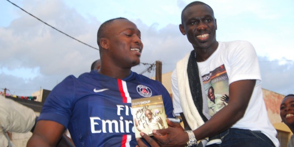 Pape Diouf séduit les stars de l’arène de la lutte sénégalaise