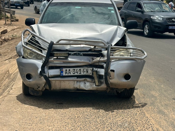 Rond-Point Sedima : Un accident fait deux blessés