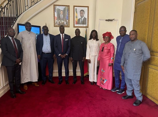 Mission parlementaire à Paris: des députés sénégalais renforcent les liens de coopération France-Sénégal