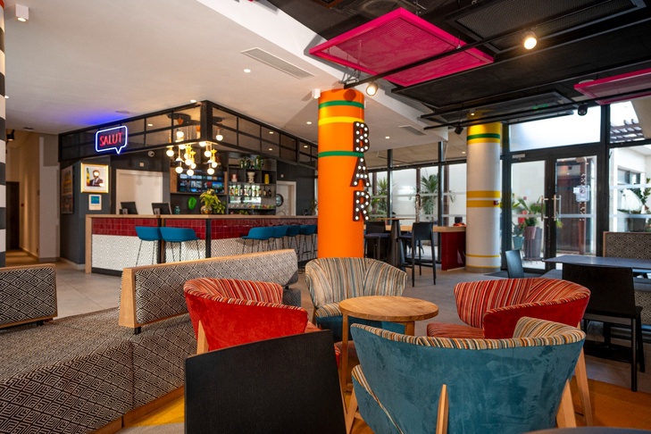 IBIS STYLES Dakar ouvre ses portes et s'impose comme la nouvelle adresse tendance au cœur de la capitale sénégalaise (Photos)