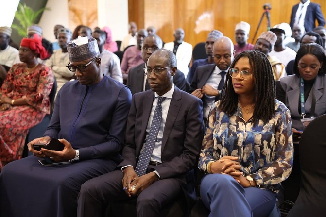 En visite au Nigéria : Le Président Diomaye Faye échange avec la communauté sénégalaise