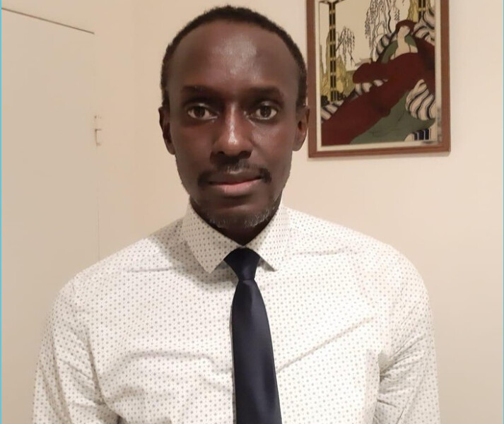 De polémiste à négociateur : Akhenaton, logé, nourri et blanchi par ses clients, ressort libre après audition