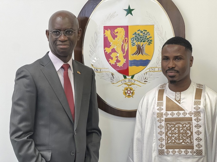 Photos : Le brillant artiste sénégalais Dip Doundou Guiss, figure emblématique de la scène musicale sénégalaise, accueilli à l’Ambassade du Sénégal au Canada