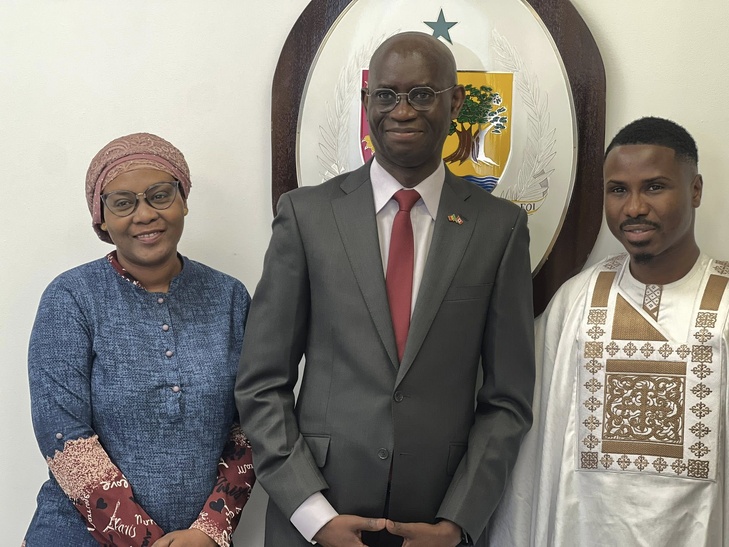 Photos : Le brillant artiste sénégalais Dip Doundou Guiss, figure emblématique de la scène musicale sénégalaise, accueilli à l’Ambassade du Sénégal au Canada