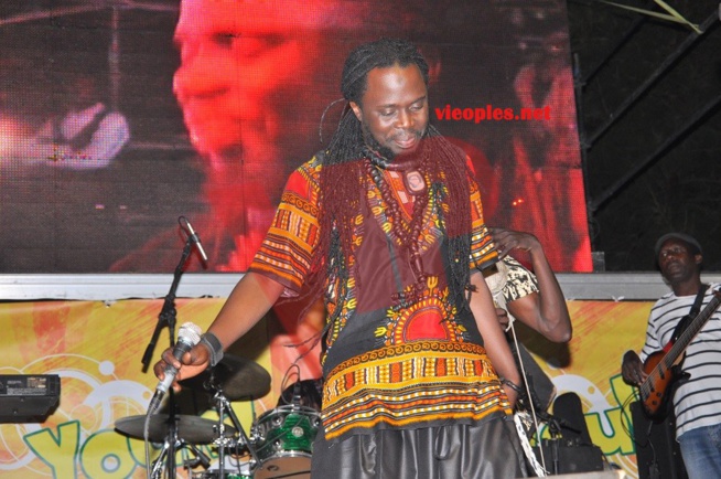 Le défunt chanteur sénégambien peut dormir en paix. Son fils a décidé de prendre la relève en suivant ses pas