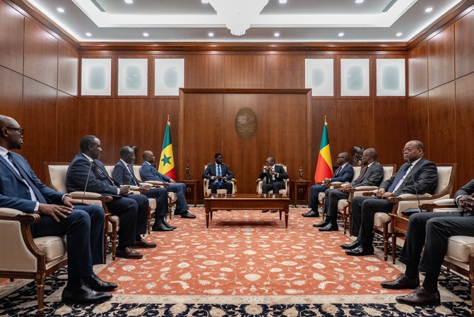Rencontre au sommet à Cotonou : Bassirou Diomaye Faye et Patrice Talon, pour une coopération renforcée