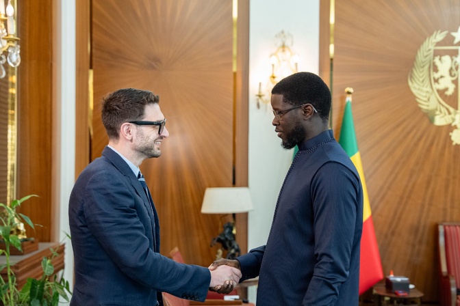 Le Président Diomaye Faye reçoit Alex Soros : Avec le soutien de sa Fondation au Sénégal, cap sur les réformes et la transformation Le Président Diomaye Faye reçoit Alex Soros : Avec le soutien de sa Fondation au Sénégal, cap sur les réformes et la transformation