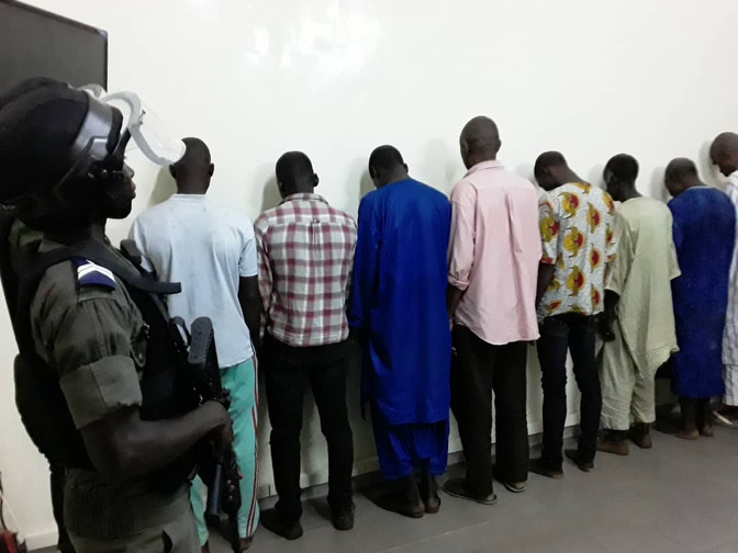 Keur Mbaye Fall : Huit individus arrêtés pour drogue et port d’armes blanches