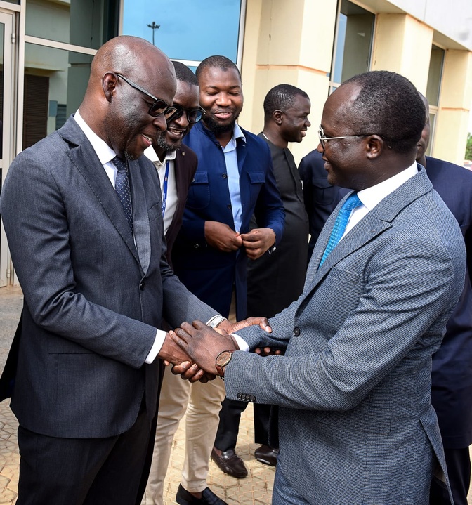 VISITE DE LA PLATEFORME AÉROPORTUAIRE: Le Ministre Yankoba Diémé mise sur l’expérience passager