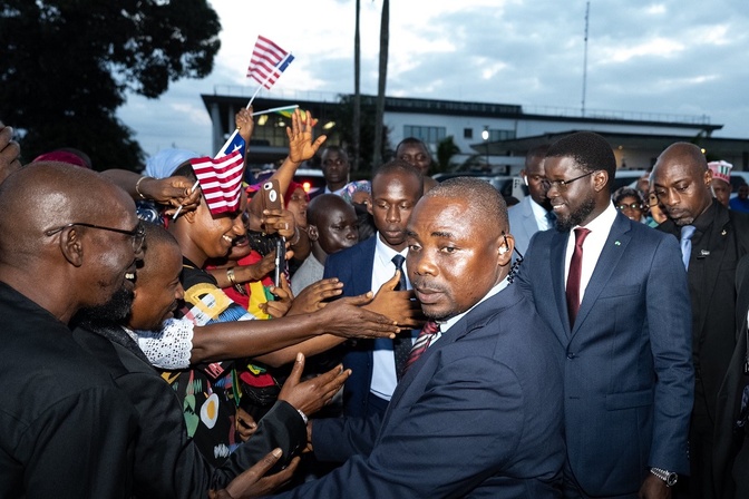 Bassirou Diomaye Faye à Monrovia pour le 178e anniversaire du Libéria : Les images d'un accueil chaleureux Bassirou Diomaye Faye à Monrovia pour le 178e anniversaire du Libéria : Les images d'un accueil chaleureux