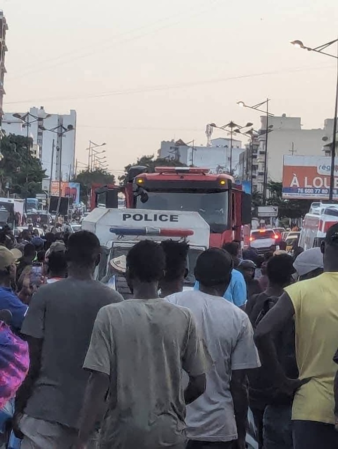 Drame à Castors : Un mort et plusieurs blessés dans un accident impliquant un car "Ndiaga Ndiaye" (Photos)