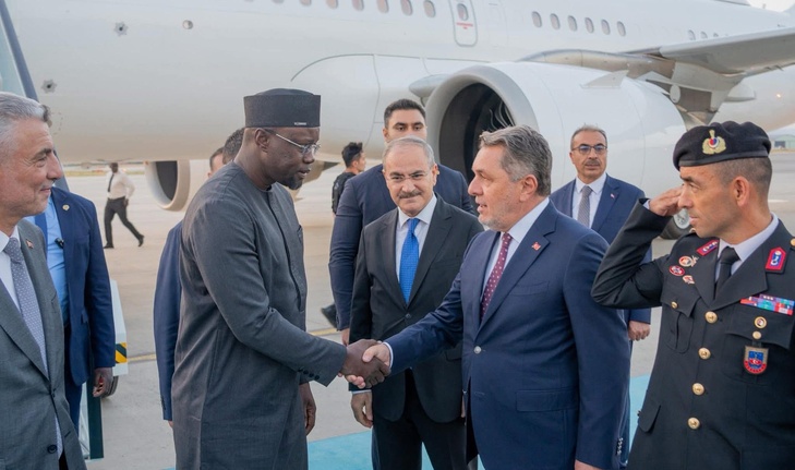 Photos / En visite officielle : Arrivée du Premier ministre Ousmane Sonko à Ankara, capitale de la République de Türkiye