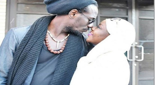 Carlou Di en toute complicité avec sa femme Gnagna